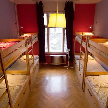 Goodmo House Auberge de jeunesse