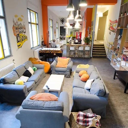 Goodmo House Auberge de jeunesse