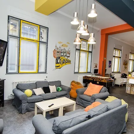 Goodmo House Auberge de jeunesse *