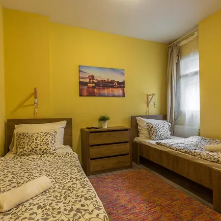 Auberge de jeunesse Goodmo House *