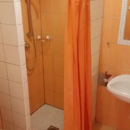 Goodmo House Auberge de jeunesse