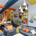 Hostel Goodmo House
