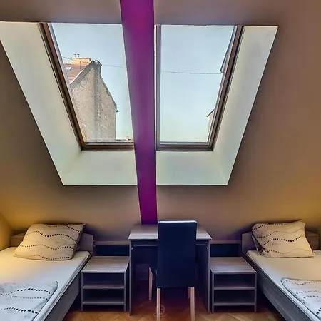 Goodmo House *